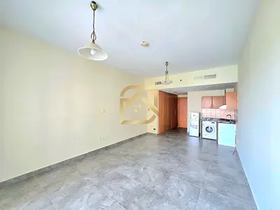 Affordable Studio | Mutiple chqs