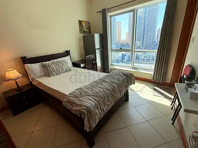 Master Bedroom Attached Bathroom for One Lady, Ladies Apartment, Close to SOBHA REALTY METRO STATION