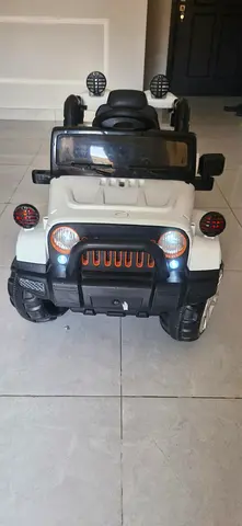Kids Electric Ride-On Jeep — White, Good Working Condition
