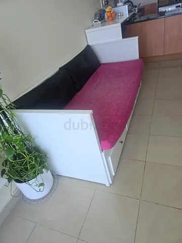 White Wooden Daybed / Single Bed with Storage - Good Condition