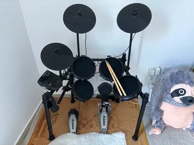 Alesis Nitro Electronic Drum Kit with Dual Pedals and Sticks