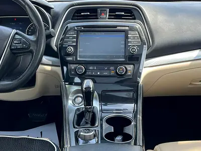 صورة 8 لـ 2017 Nissan MAXIMA