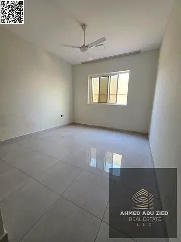 موقع مميز | صاله معيشه | مجلس بمساحه واسعه | غرفتين نوم ماستر | روف كبير | مساحات واسعة جدا | 3 حمام | تكييف سبليت | قريب من شارع شيخ عمار و الخدمات