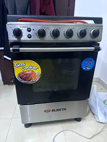 Cooking range urgent sale