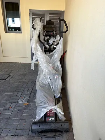 Elliptical Cross Trainer - Used, Needs Unpacking sole E95