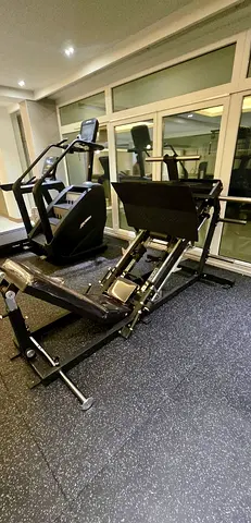 ZERO RECOIL Bilateral Leg Press