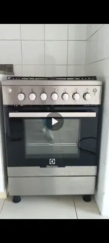 Electrolux Freestanding Gas Cooker with Oven - Good Working Condition