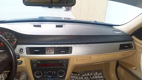 BMW 320I
