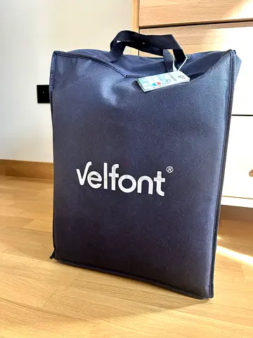 Velfont Mattress Protector / Bedding Set in Carry Bag - New
