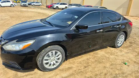 Nissan Altima car for sale in Shabiya 10 Abudhabi