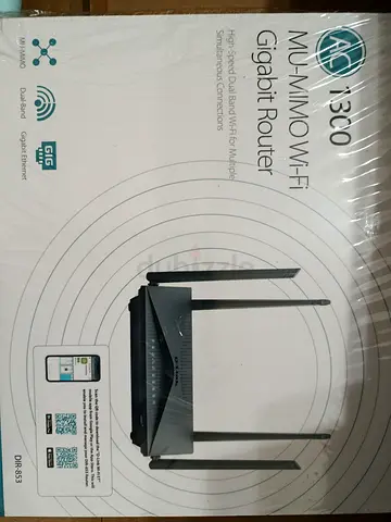 Wifi router in excellent condition used for a year