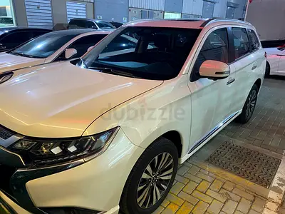 Mitsubishi Outlander Premium