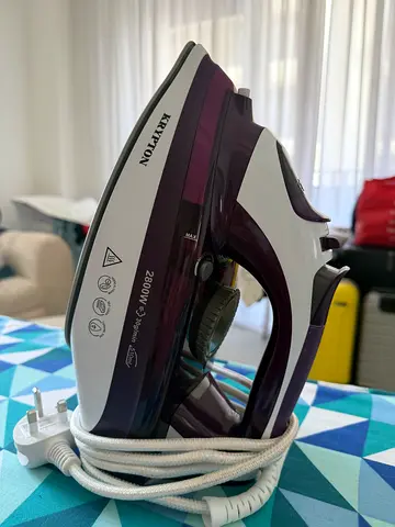 Krypton 2800W Steam Iron - Good Working Condition