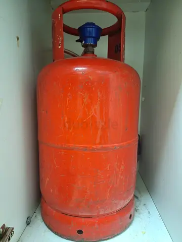 Gas cylinder