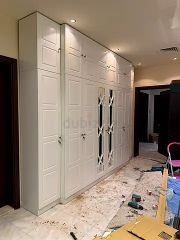 Wood polish and painting services