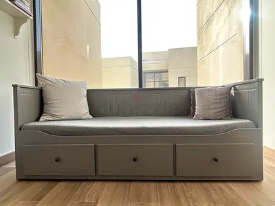 IKEA HEMNES Daybed with 3 Storage Drawers