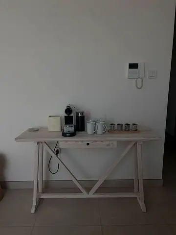console table