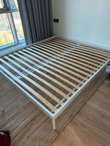 Bed IKEA model VEVELSTAD
