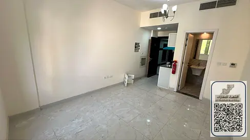 Studio apartment in a new building with a very elegant design in Rawda 2, near Al Shorooq Mall, on the Dubai and Sharjah exit. Semi-separate kitchen.