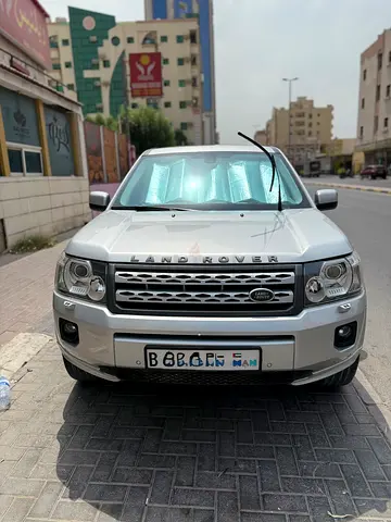 Well maintained Land Rover LR2 2012 in excellent condition.