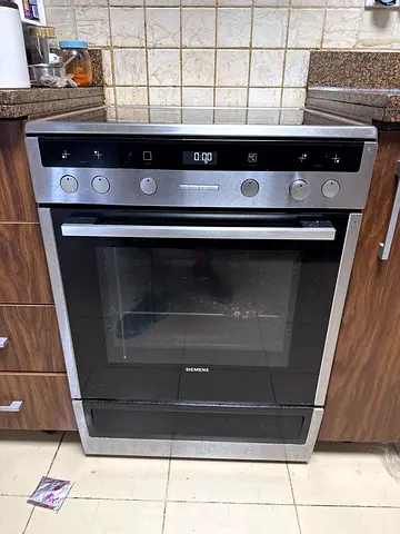 Siemens freestanding electric oven/ cooker - good working condition