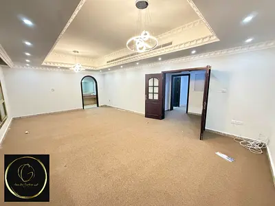 SUSPIOUS 4 BEDROOM HALL WITH MAID ROOM APARTMENT FAMILY OR COMPANY STAFF