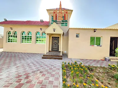 5 Bed room Hall Majlis parking brand new villa big yard only 100k on the road.