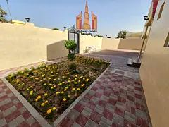 5 Bed room Hall Majlis parking brand new villa big yard only 100k on the road