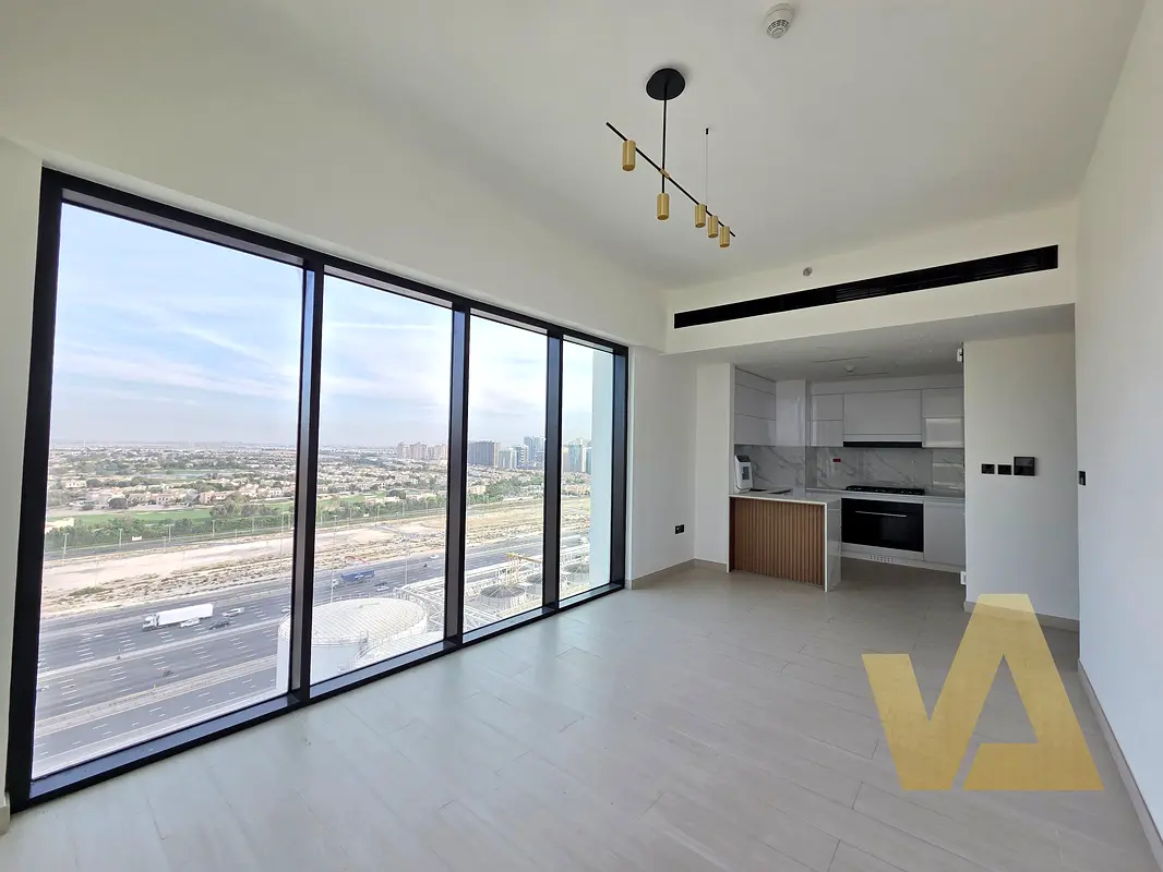 Massive 2 Bed | Vacant | With amanities