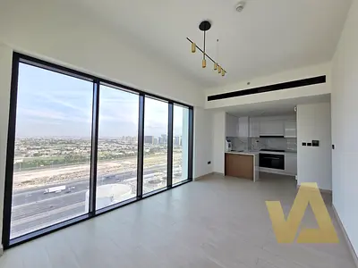 Massive 2 Bed | Vacant | With amanities