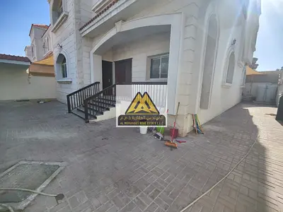 Villa / for commercial housing / large area / fantastic price