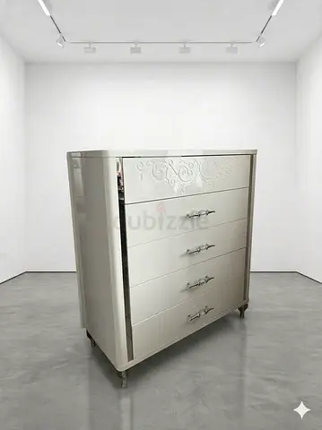 White 5 Drawer Dresser