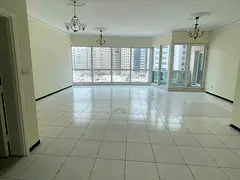 Deferred security deposit, free air conditioning, open rear view, maid’s room, three bedrooms and 