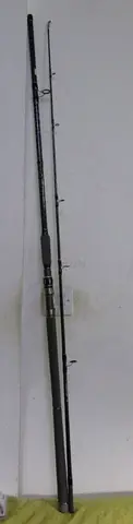 2.7M DR CARBON JIGGING ROD AND 6000 REEL - NO OFFERS THANKS