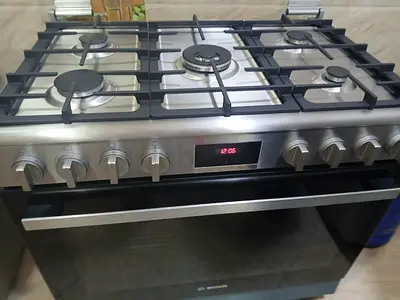 Bosch Five Burner Full Gas Cooker size 90cm with oven fan