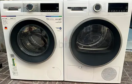 Front-load washer dryer (needs minor repair) - selling as-is