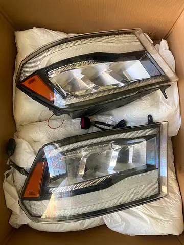 2013-2018 RAM 1500 LED Headlights