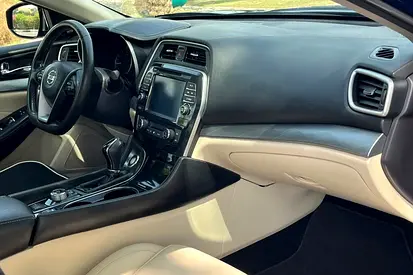 صورة 10 لـ 2017 Nissan MAXIMA