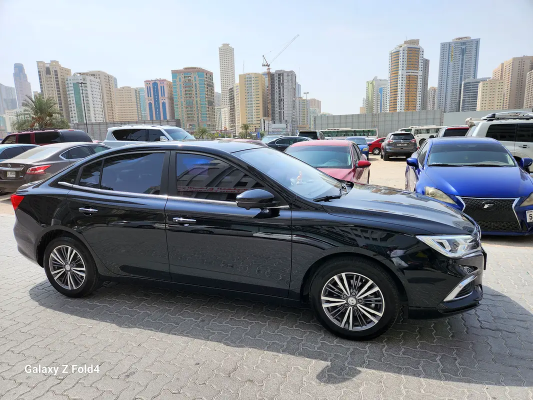 MG MG5 2022 — photo 1 of 20