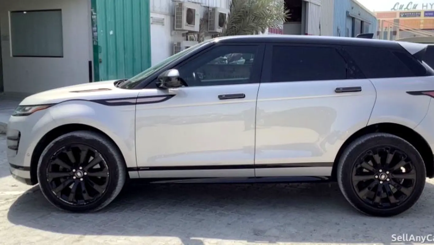 Land Rover Range Rover Evoque 2020 — photo 1 of 4