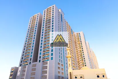 فرصة استثمارية مميزة في سيتي تاورز عجمان: شقق مع موقف سيارات، وحدات مؤجرة، دخل إيجاري مرتفع وموقع استراتيجي.