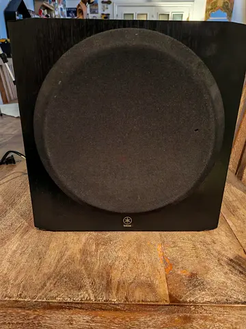 Yamaha YST-SW216 Powered Subwoofer