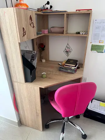 Light Oak Study Desk with Overhead Shelves and Pink Swivel Chair - Used