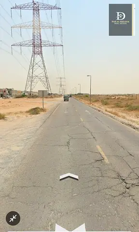 📍 Location: Al Dabdaba North – Sharjah 📐 Plot Area: 2,593 sq. ft. 🏢 Permit: Commercial (Ground + 2 Floors) 🛣️ Located on a main road with a width of 18 meters