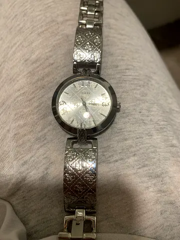 Guess Vintage-style Womens Silver Bracelet Watch - Working