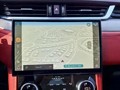 صورة مصغرة 14 لـ 2021 Jaguar F-PACE