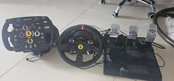 Thrustmaster PS5, Xbox  PC wheels