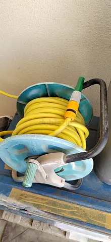 Garden Hose Reel with 25m Yellow Hose - Good Working Condition
