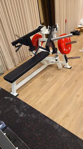 ZERO RECOIL ISOLATERAL CHEST PRESS
