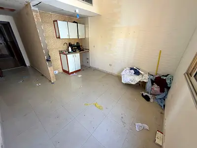 فرصة مميزة للإيجار السنوي في الراشدية 2 – عجمان، استديو بسعر مناسب وموقع حيوي قريب من الخدمات والمرافق.